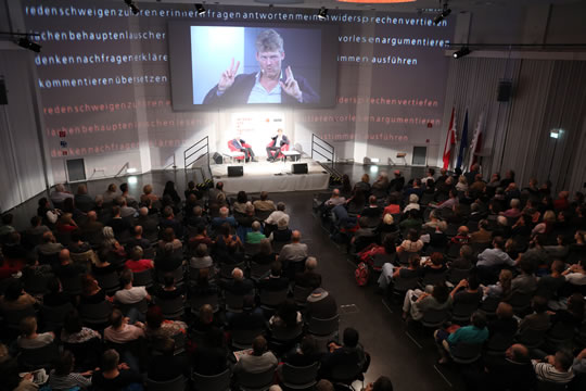 Christian Felber im Gespräch mit Peter Huemer