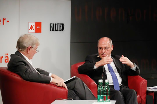 Gregor Gysi im Gespräch mit Armin Thurnher, Foto: Christian Fischer