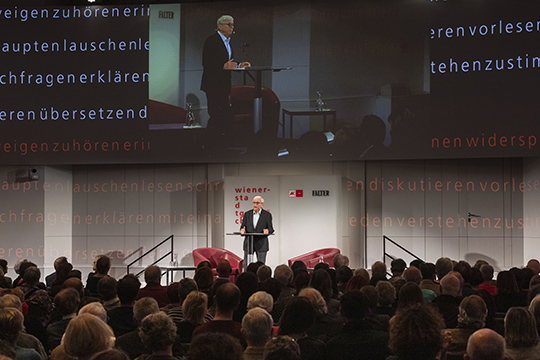 Peter Huemer im Gespräch mit Barbara Tóth, Foto: Christian Fischer