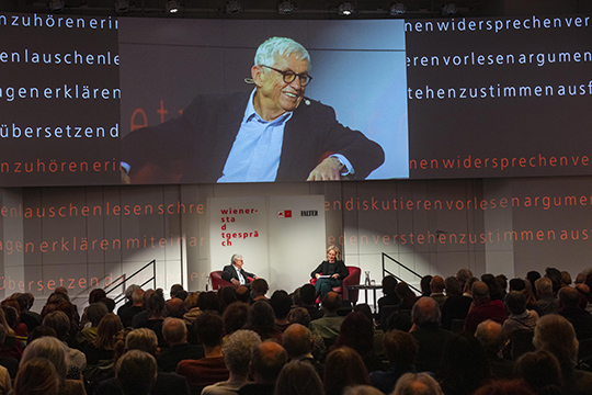 Peter Huemer im Gespräch mit Barbara Tóth, Foto: Christian Fischer