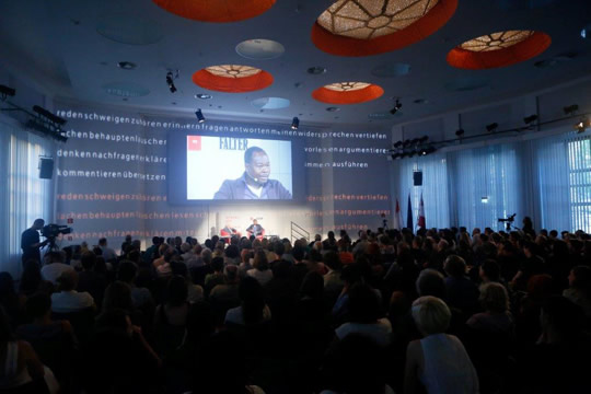 Diébédo Francis Kéré im Gespräch mit Peter Huemer