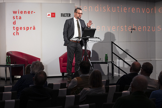 Oliver Nachtwey im Gespräch mit Barbara Tóth, Foto: Christian Fischer